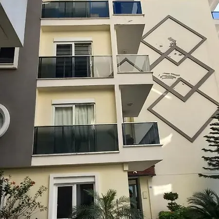 стильная квартира 2+1 в районе тосмур Apartman